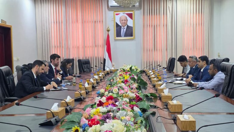 وزير حقوق الإنسان يلتقي بعثة الاتحاد الأوروبي في عدن